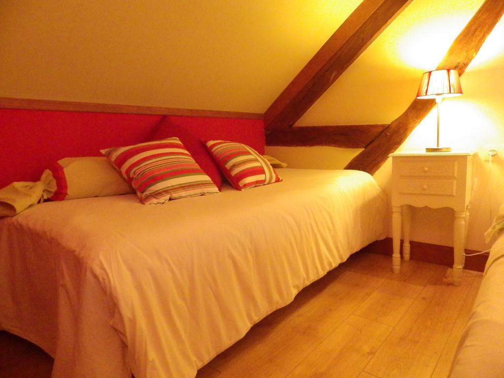Ferme Clatot Hotel Les Trois Pierres Bagian luar foto